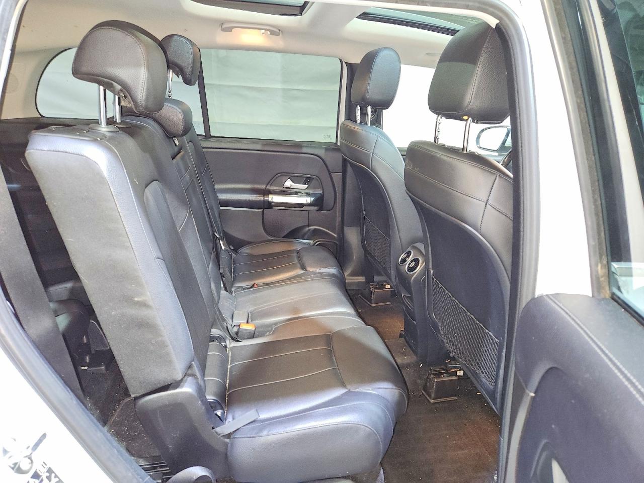 MERCEDES-BENZ GLB 2020 — 12