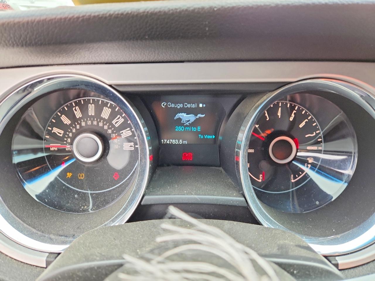 FORD MUSTANG 2014 — 10