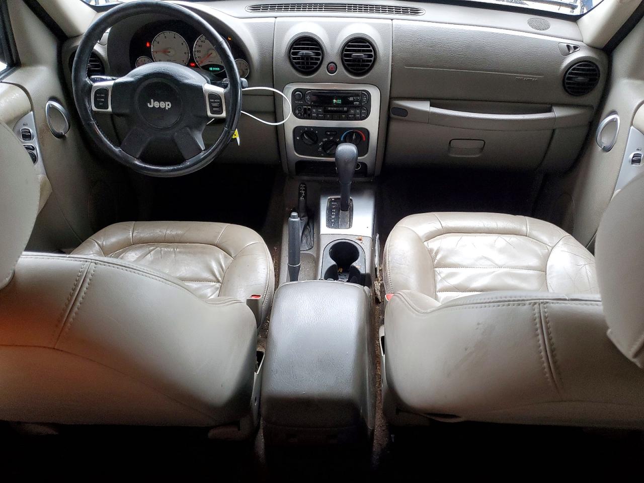 JEEP LIBERTY 2004 — 9