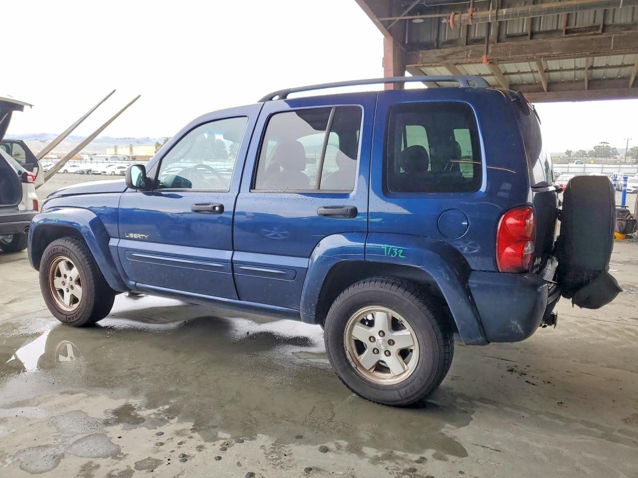 JEEP LIBERTY 2004 — 3