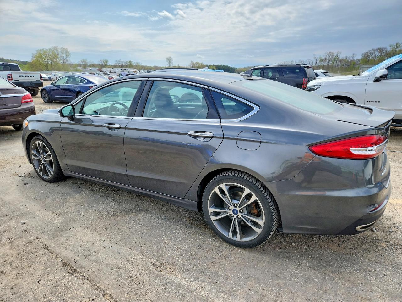 FORD FUSION 2020 — 3