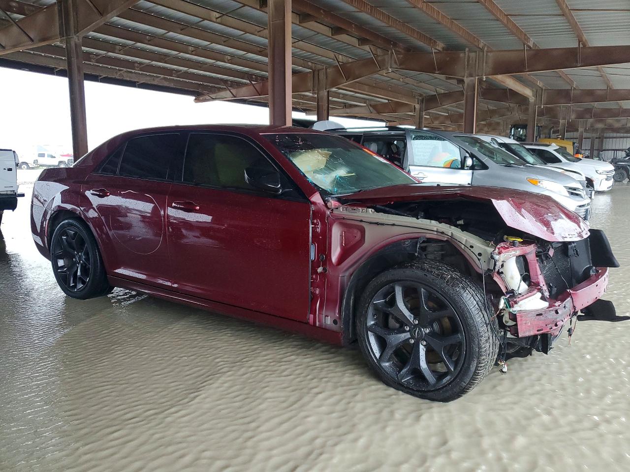 CHRYSLER 300 2020 — 5