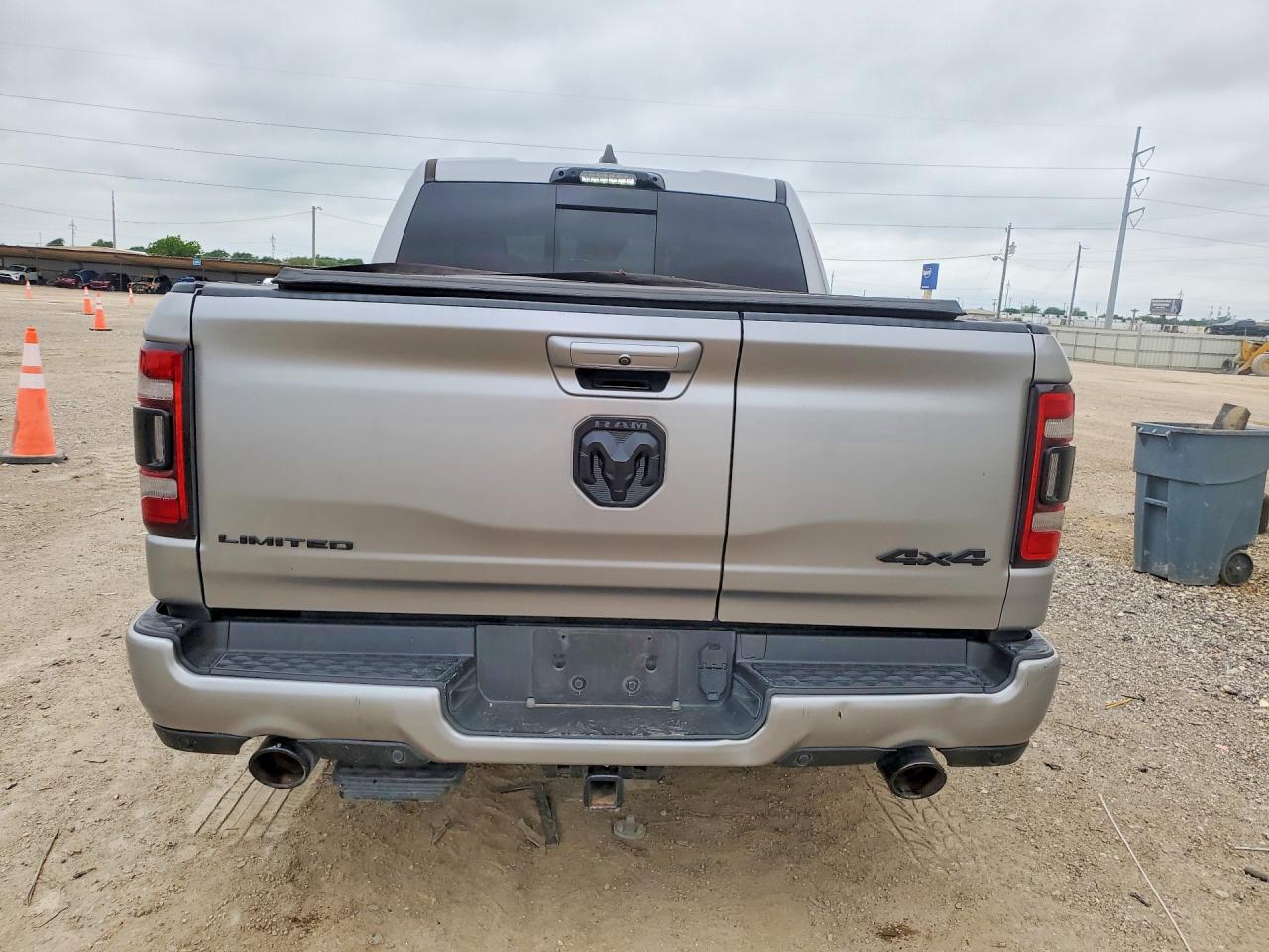 RAM 1500 2021 — 7