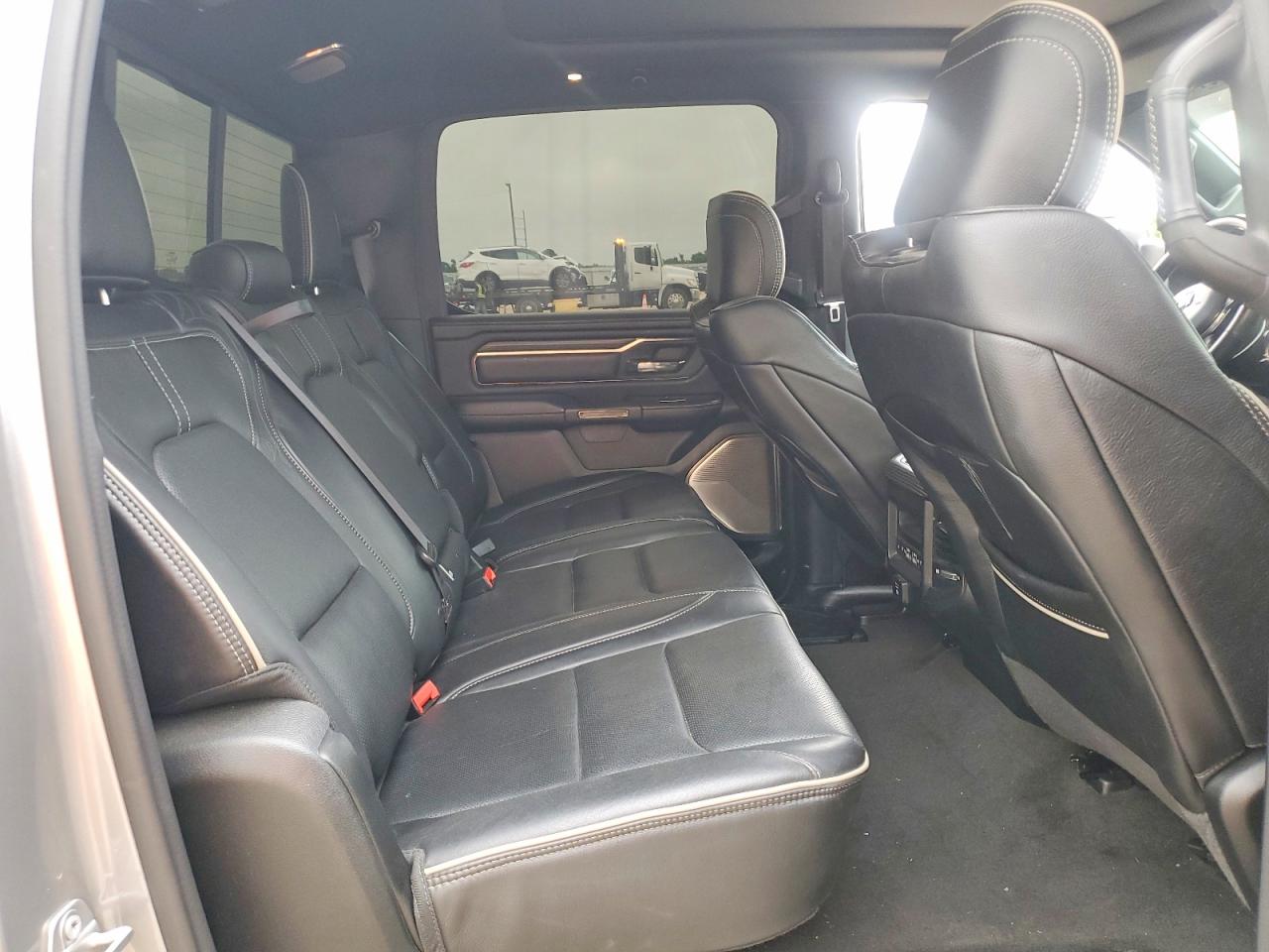 RAM 1500 2021 — 11