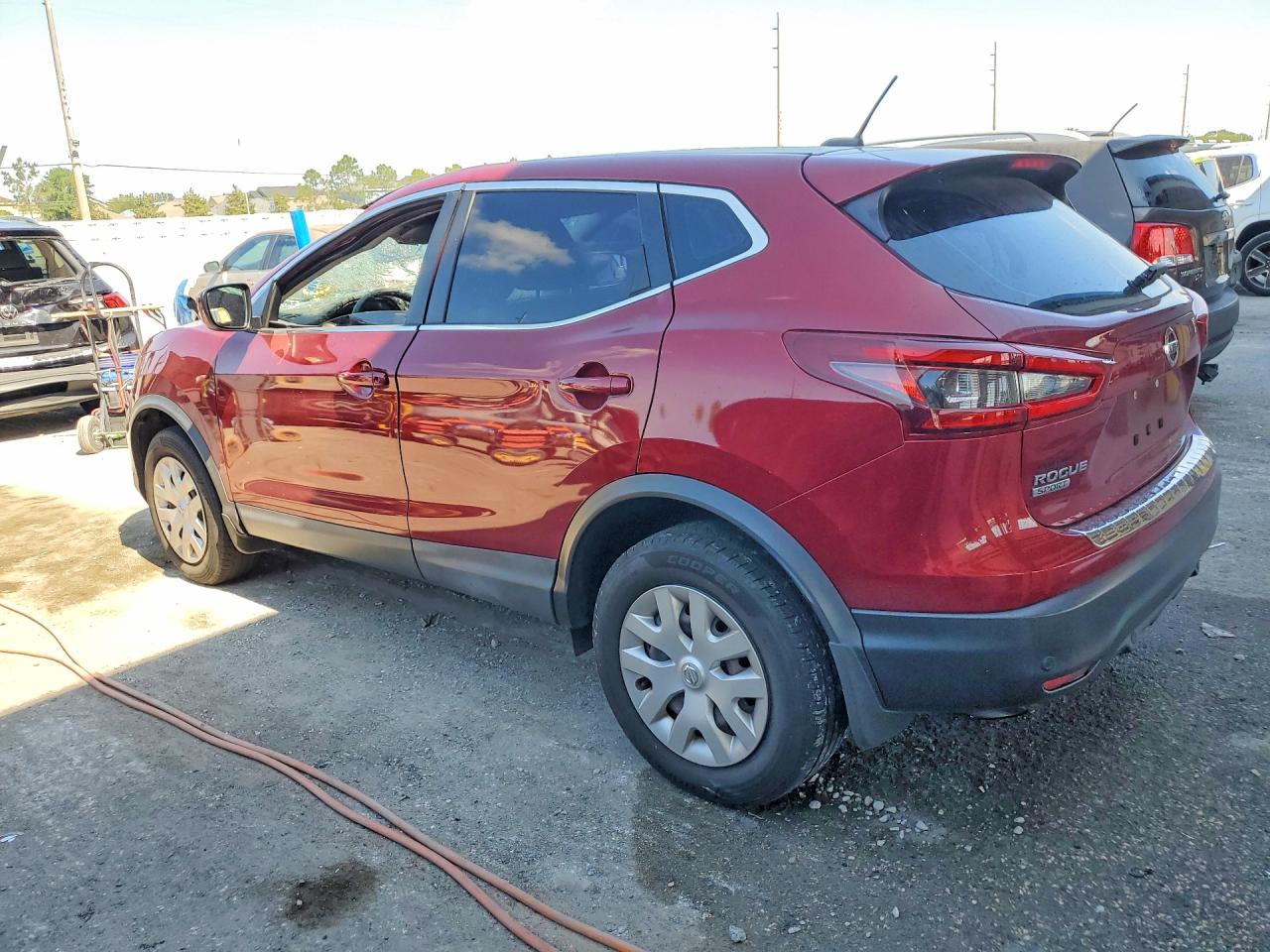 NISSAN ROGUE SPORT 2020 — 3