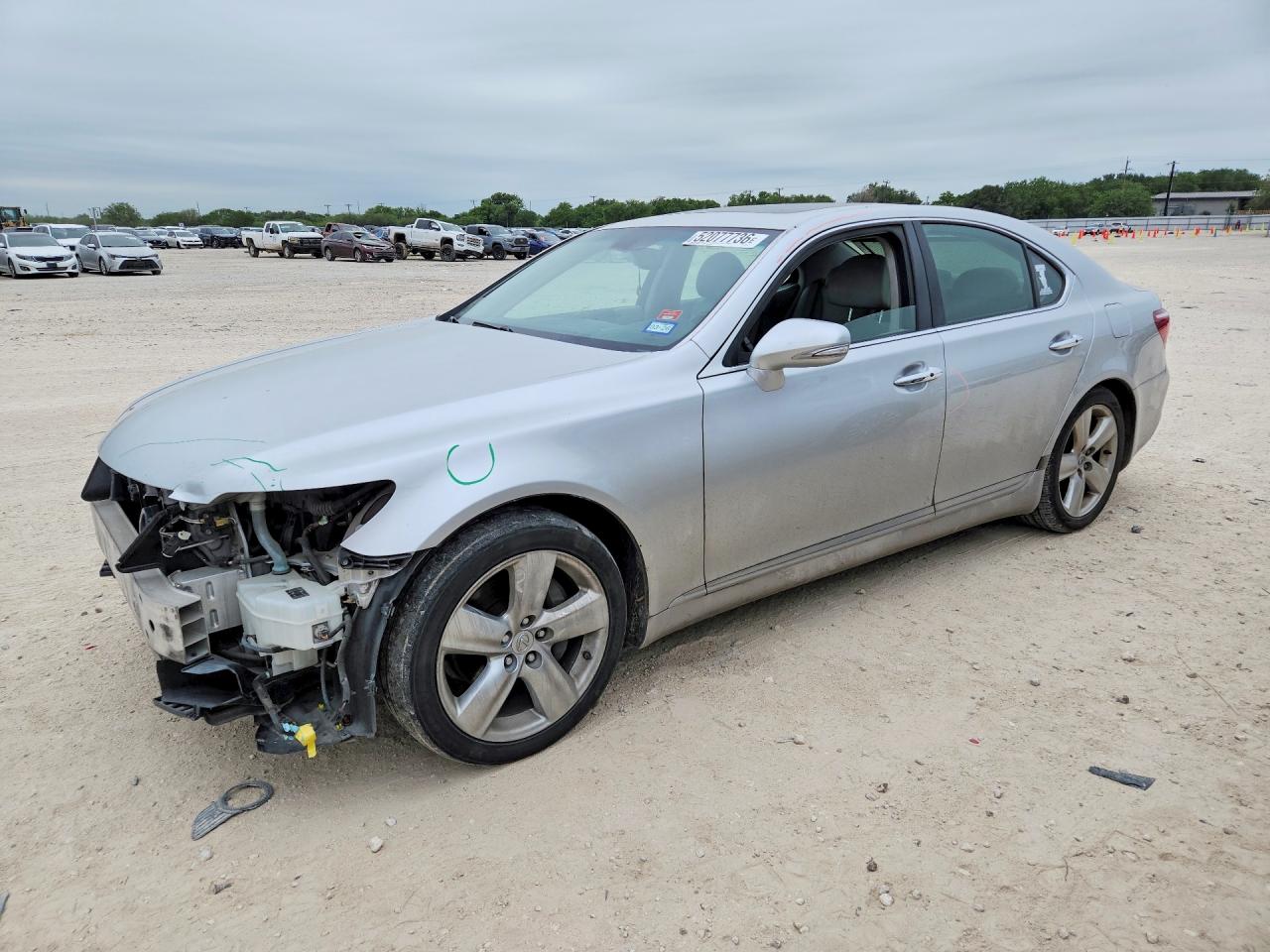 LEXUS LS 2011 — 2