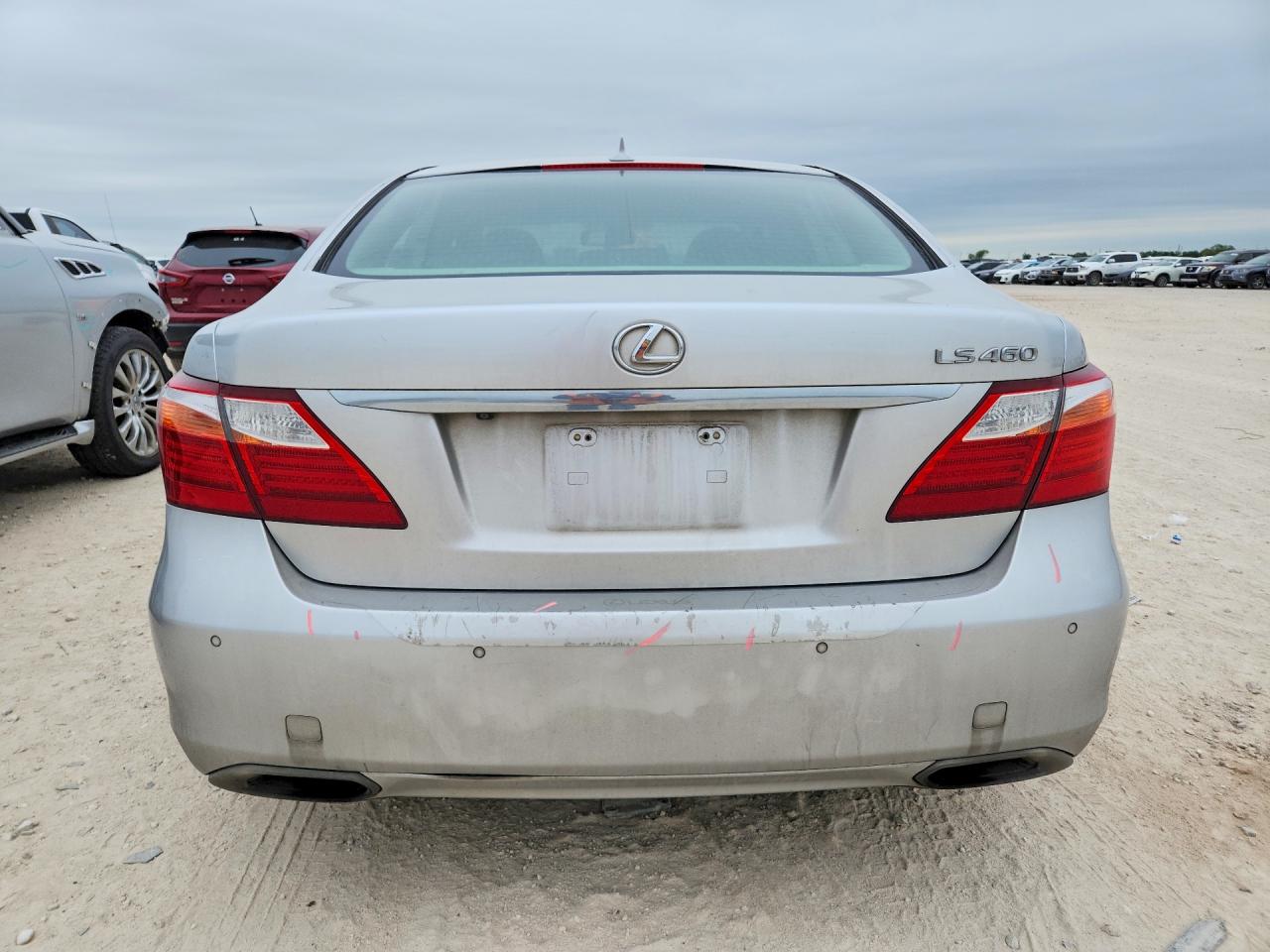 LEXUS LS 2011 — 7