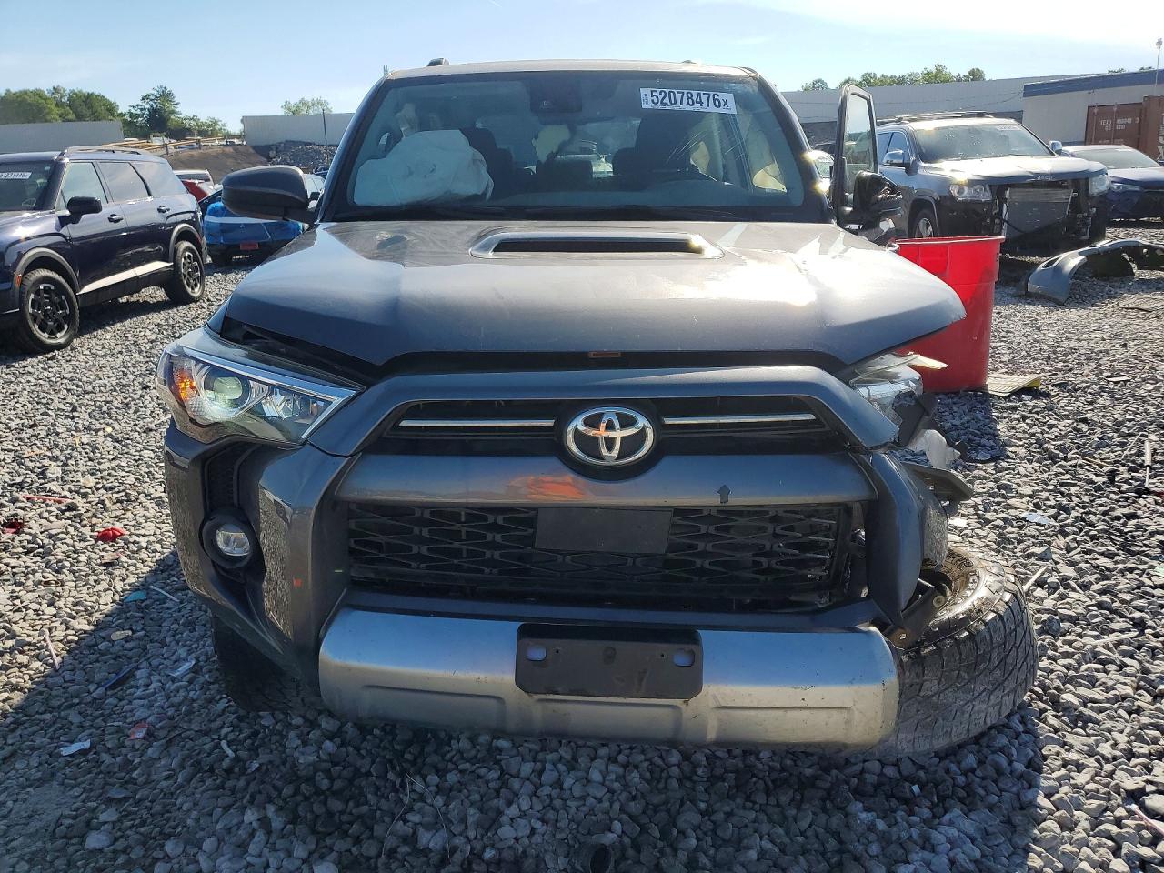 TOYOTA 4RUNNER 2021 — 6