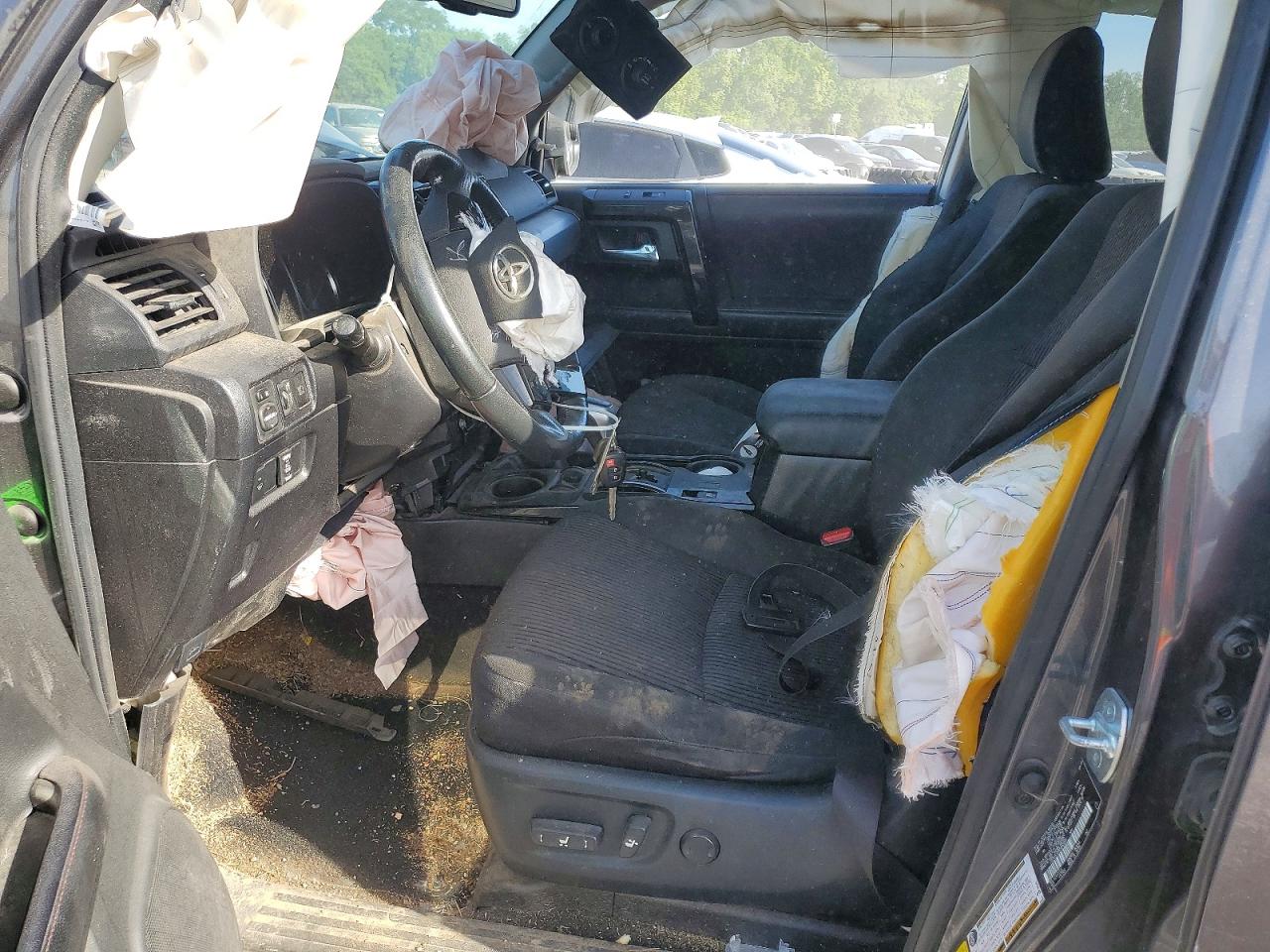 TOYOTA 4RUNNER 2021 — 8