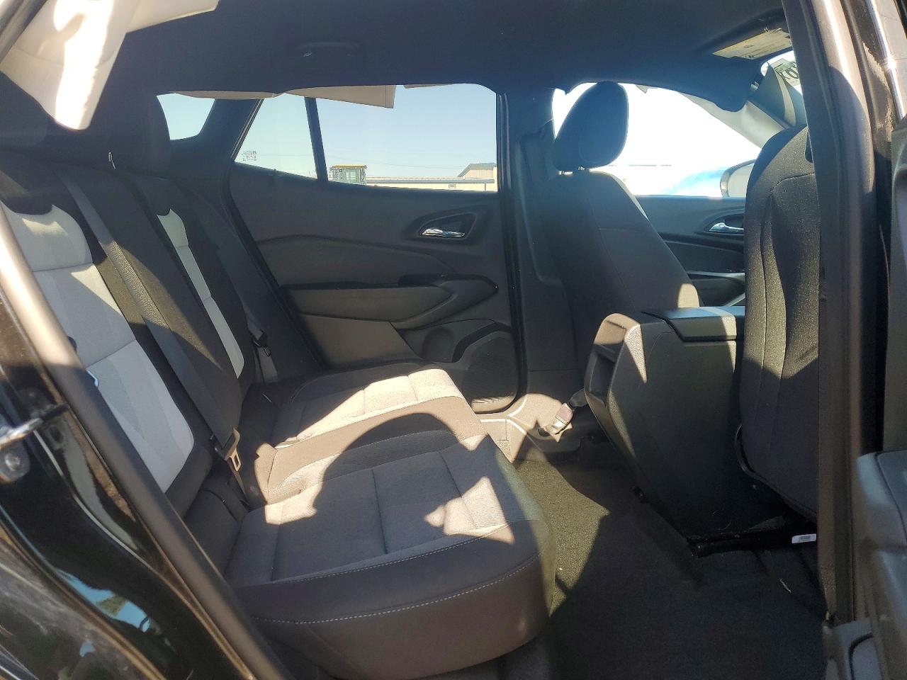 CHEVROLET TRAX 2024 — 12