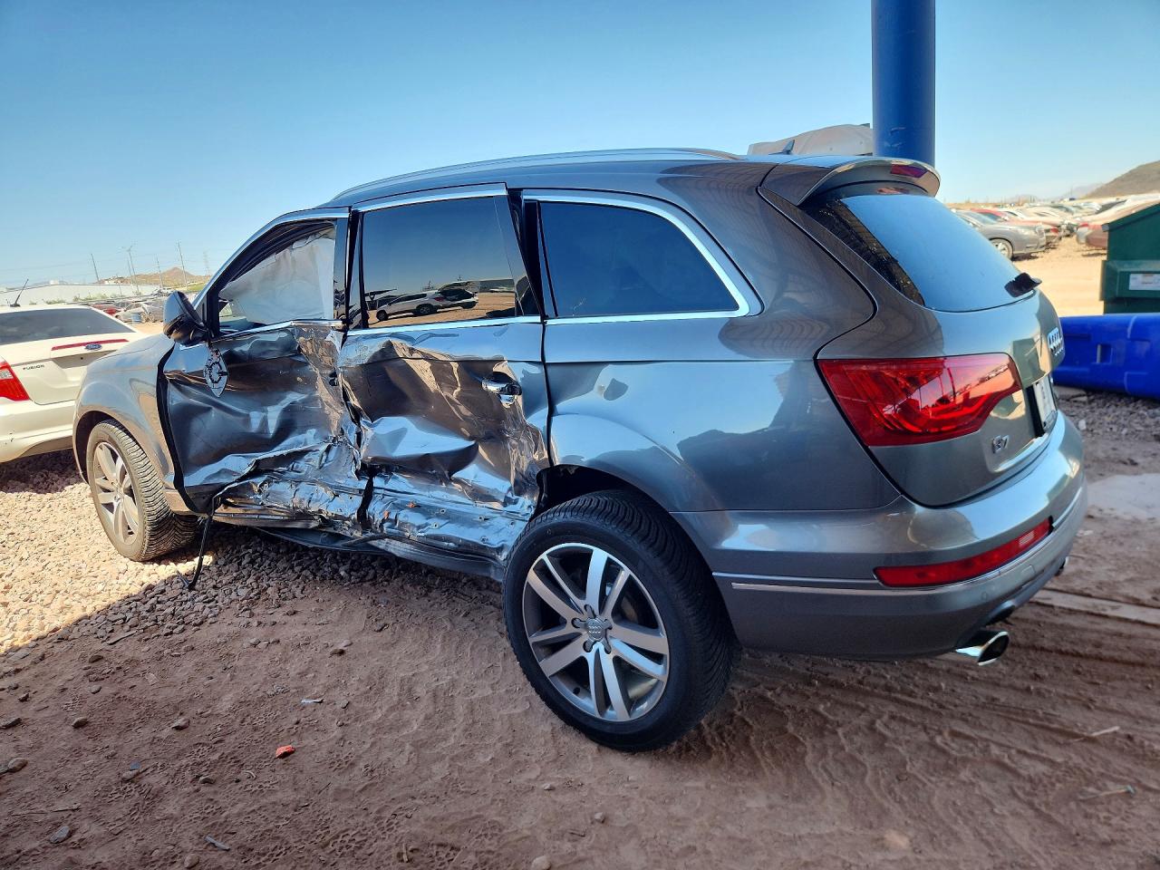 AUDI Q7 2015 — 3