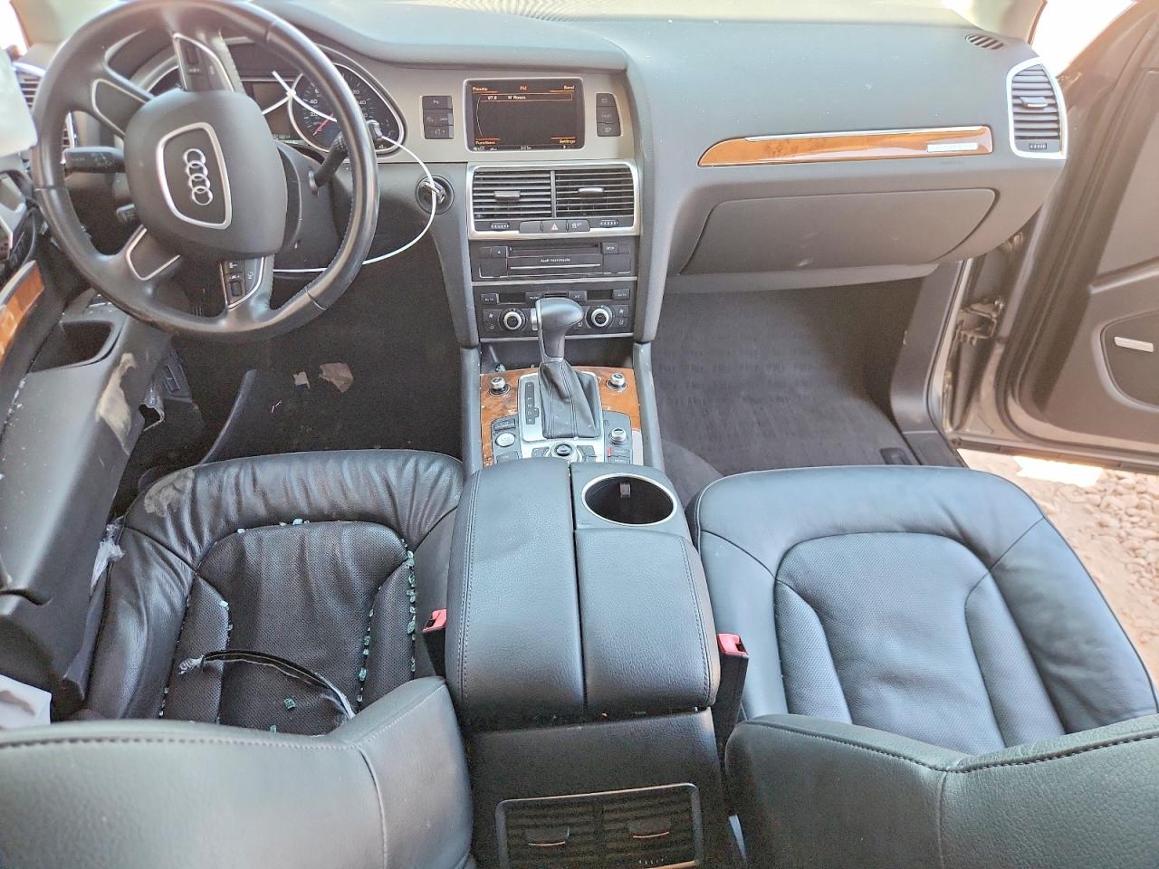 AUDI Q7 2015 — 9