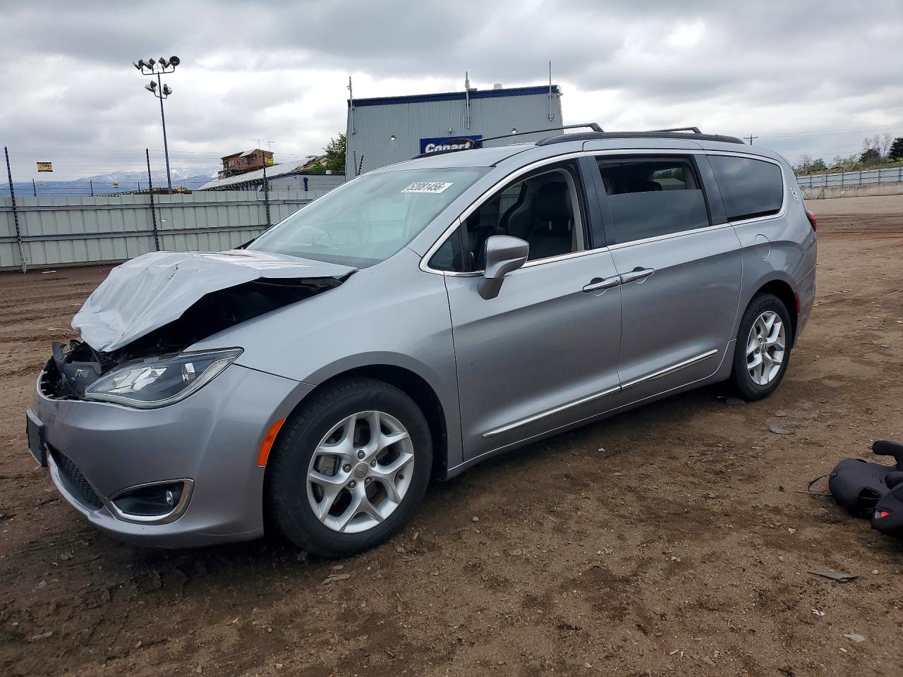 CHRYSLER PACIFICA 2017 — 2