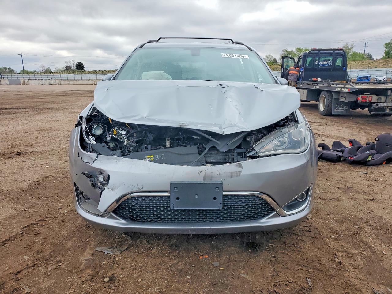 CHRYSLER PACIFICA 2017 — 6