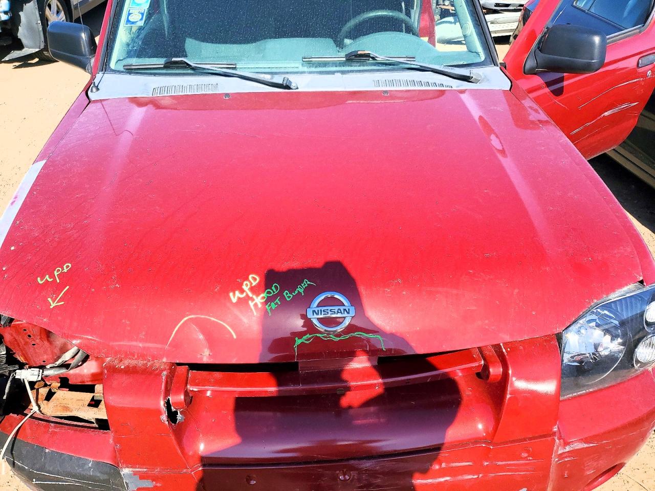 NISSAN FRONTIER 2004 — 12