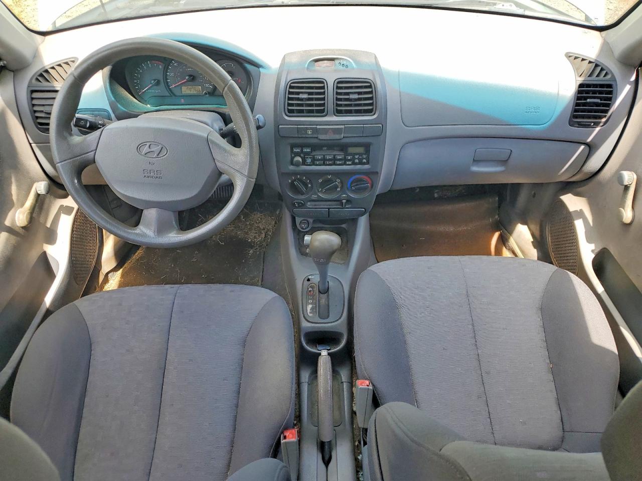 HYUNDAI ACCENT 2003 — 9