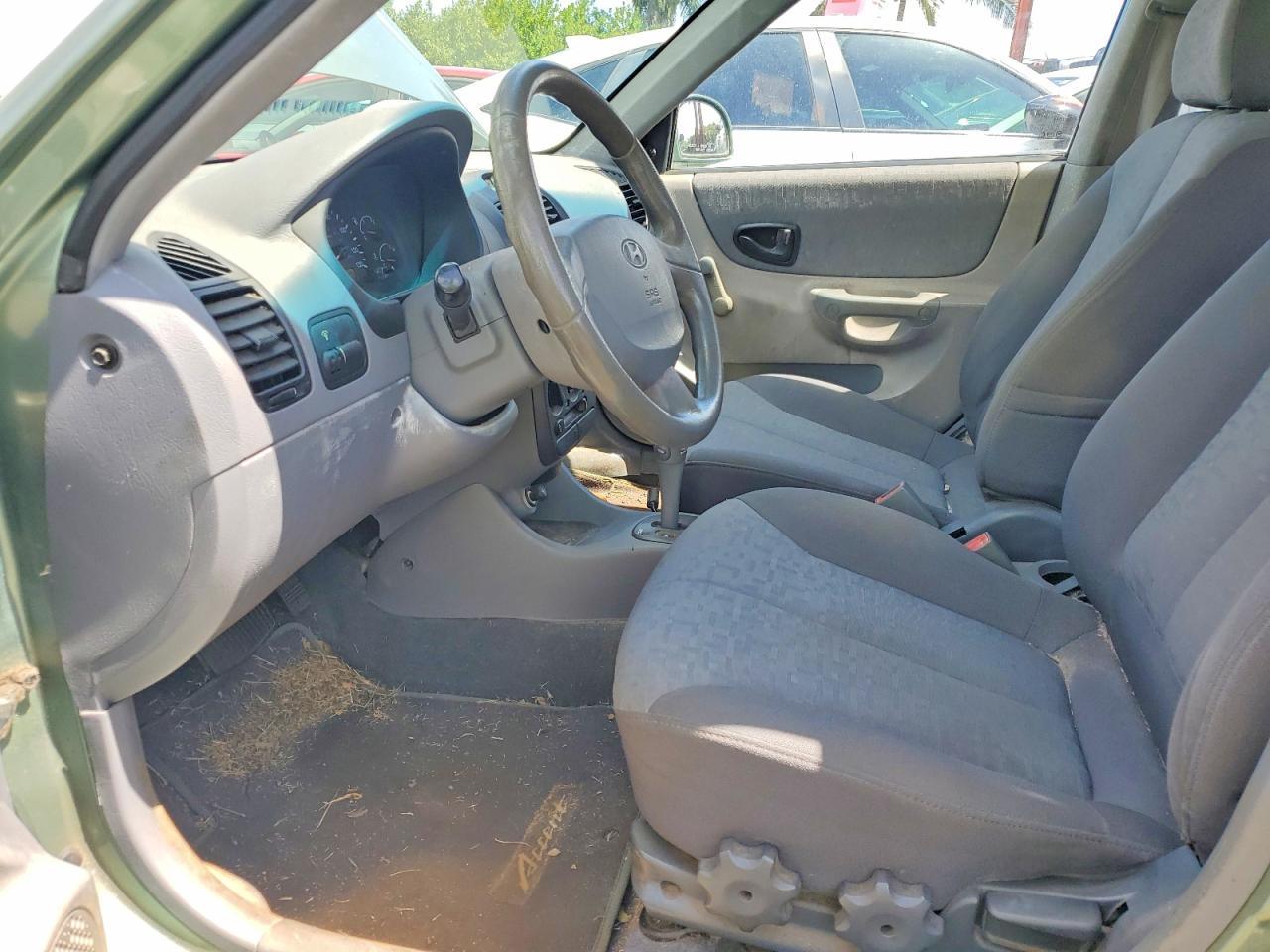 HYUNDAI ACCENT 2003 — 8