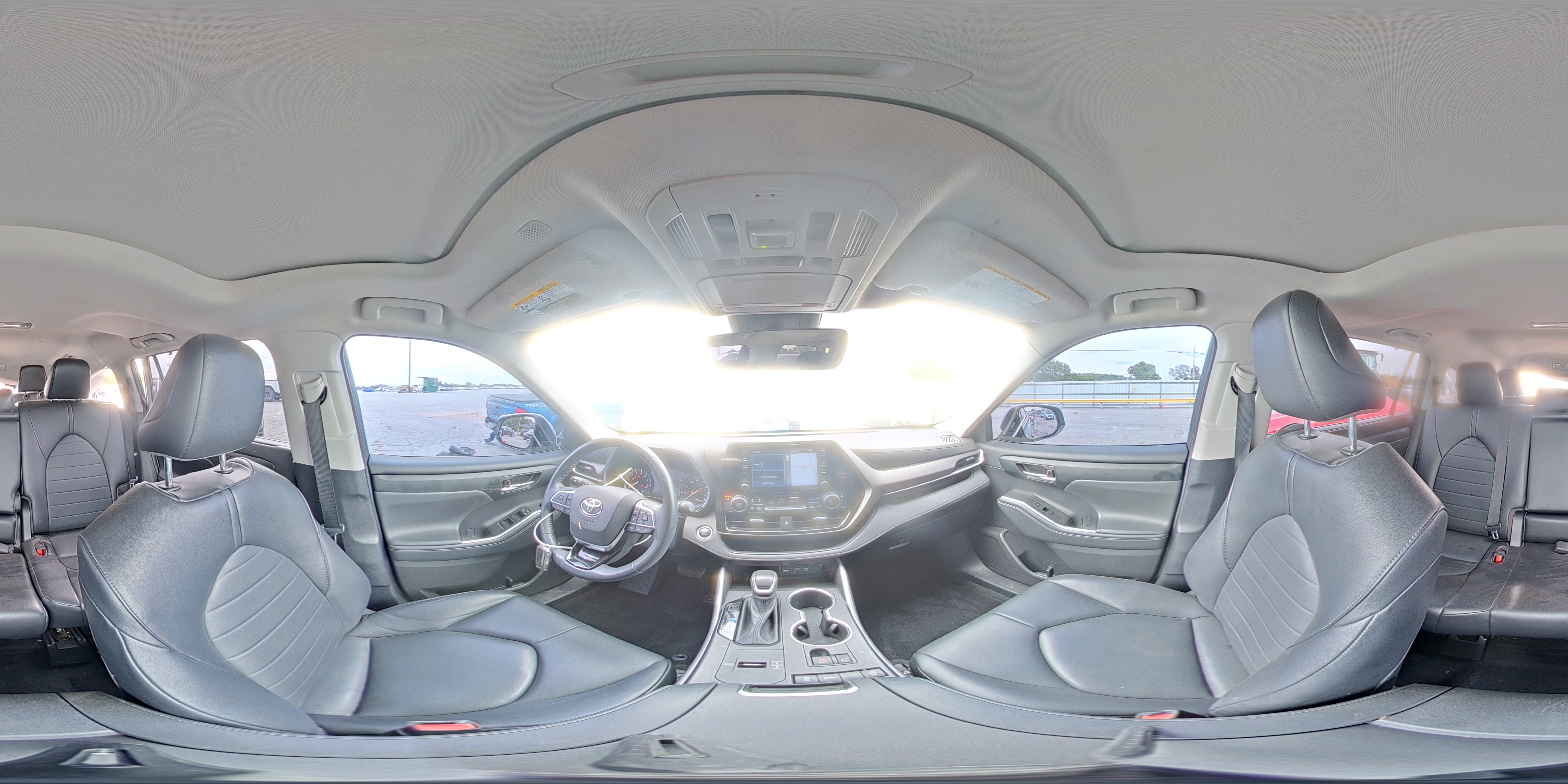 TOYOTA HIGHLANDER 2021 — 16
