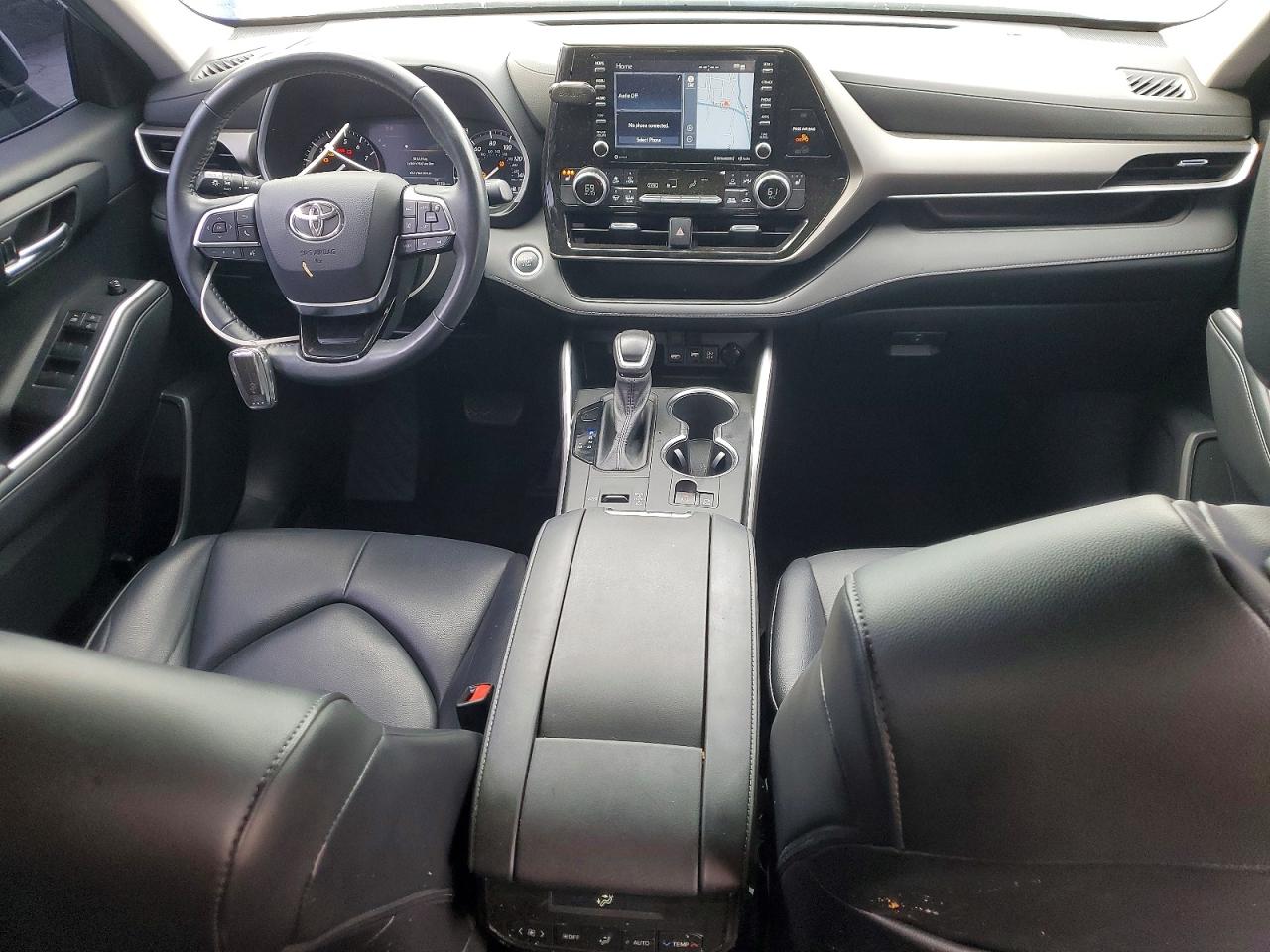TOYOTA HIGHLANDER 2021 — 9