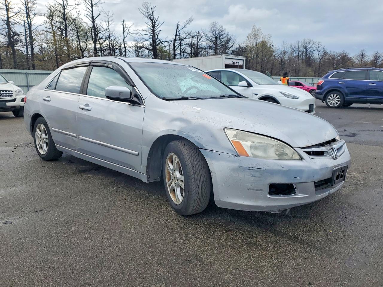 HONDA ACCORD 2004 — 5