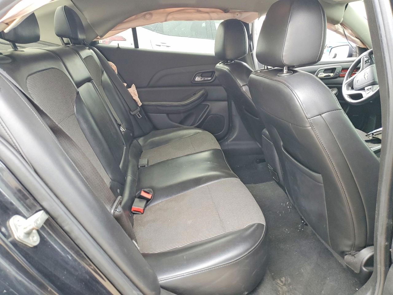 CHEVROLET MALIBU 2015 — 11
