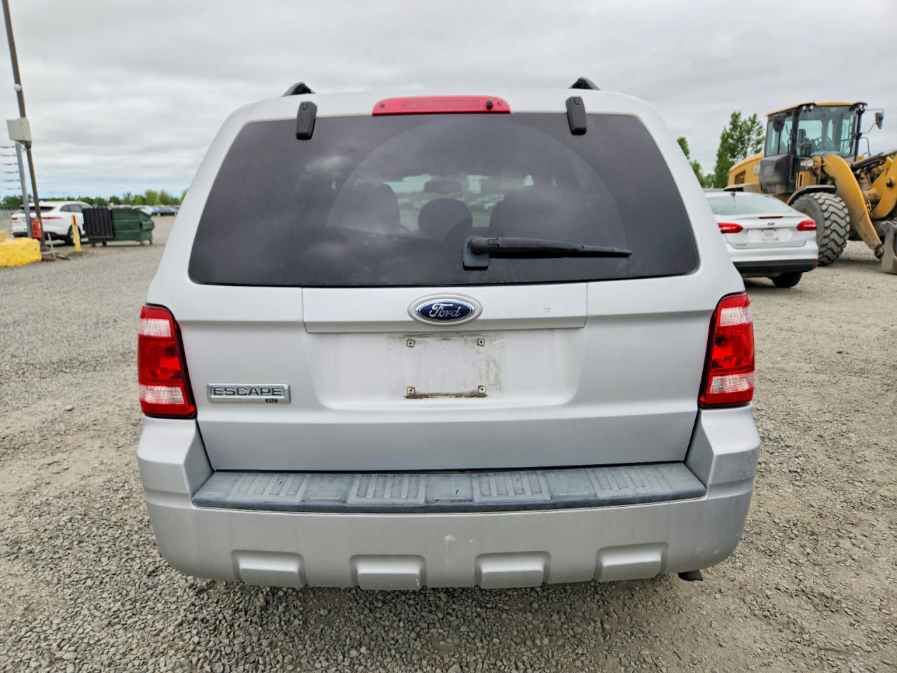 FORD ESCAPE 2009 — 7
