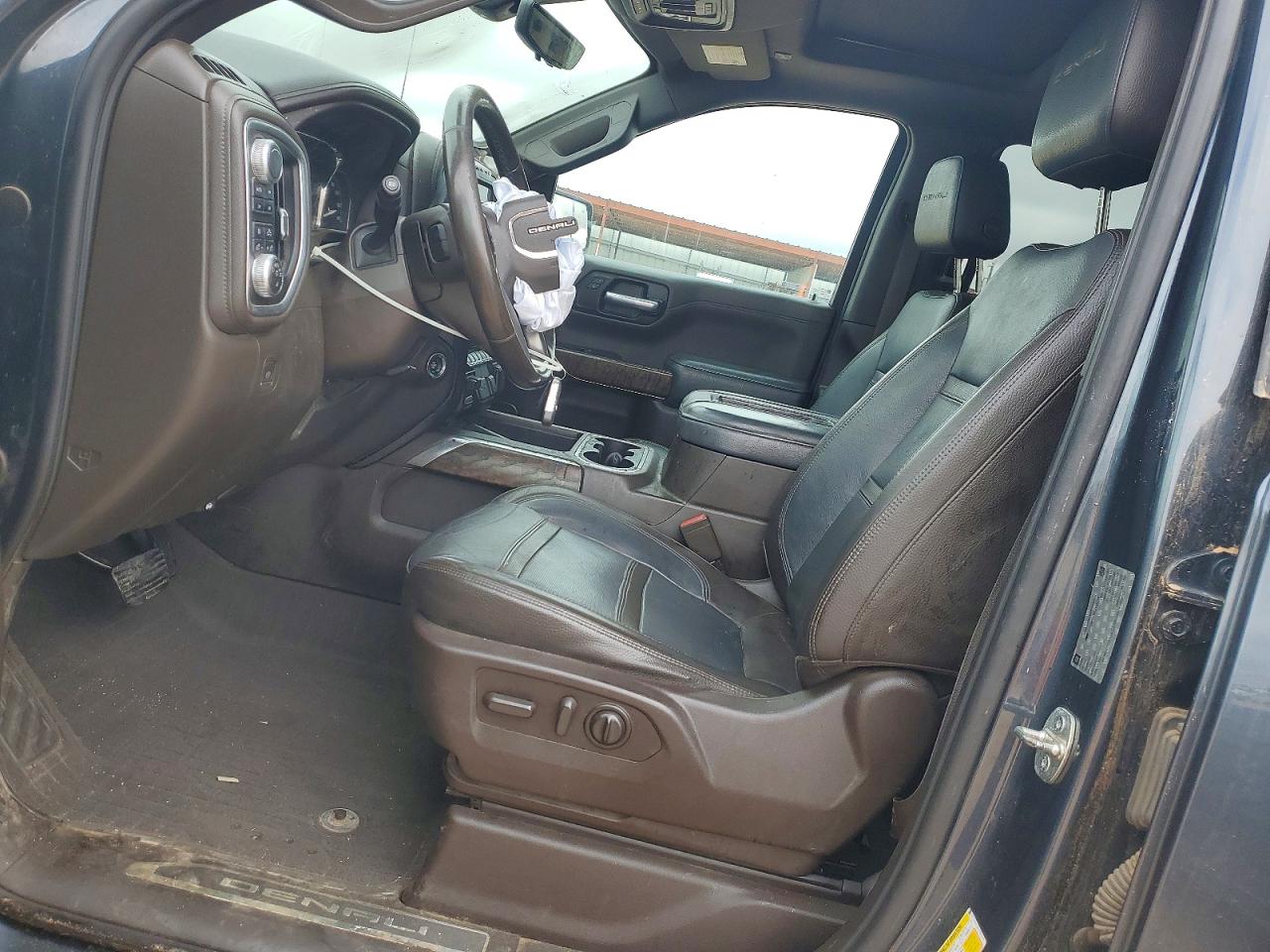 GMC SIERRA 2019 — 8