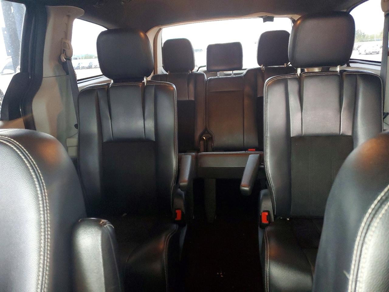 DODGE GRAND CARAVAN 2017 — 11