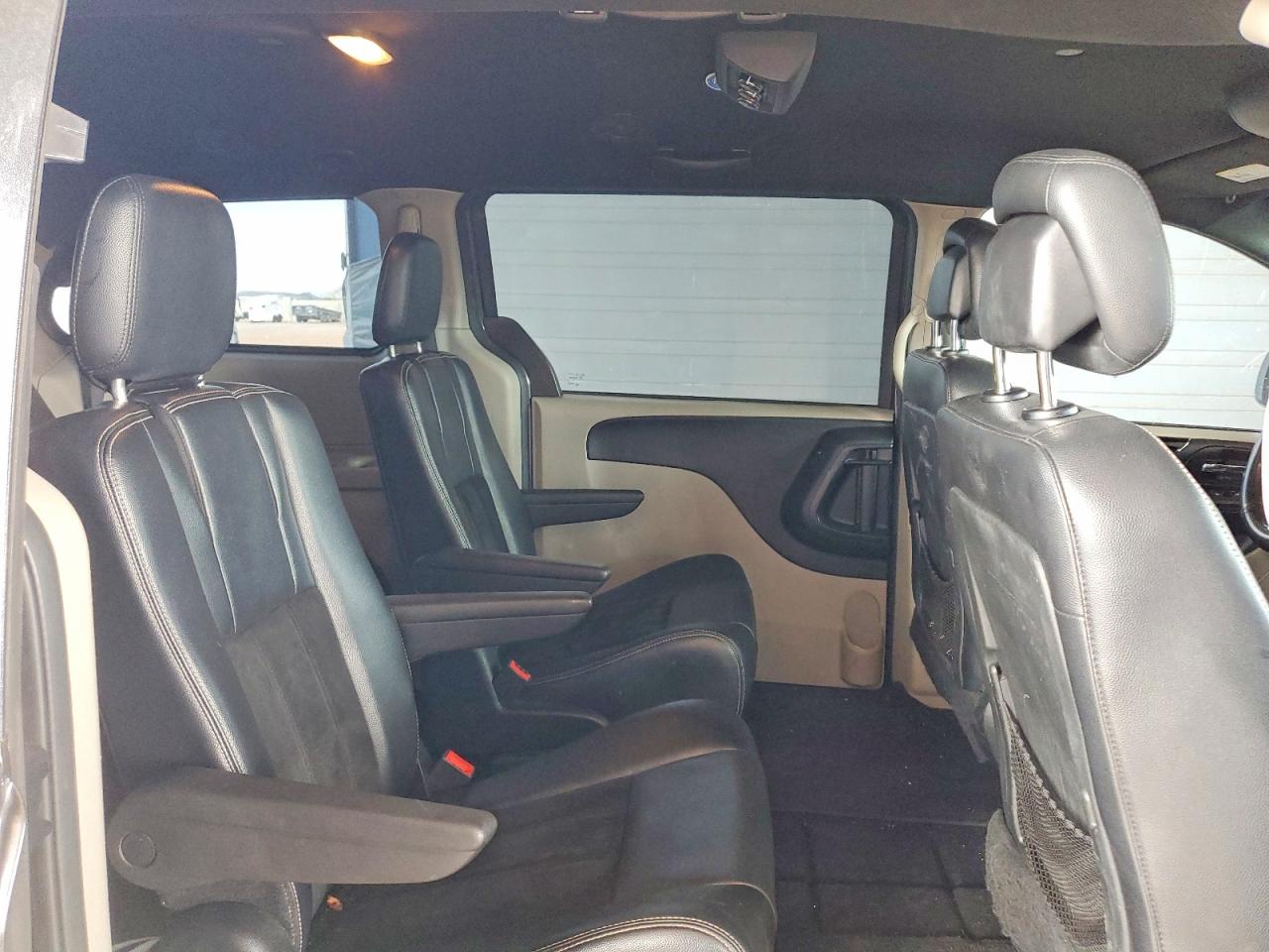 DODGE GRAND CARAVAN 2017 — 12
