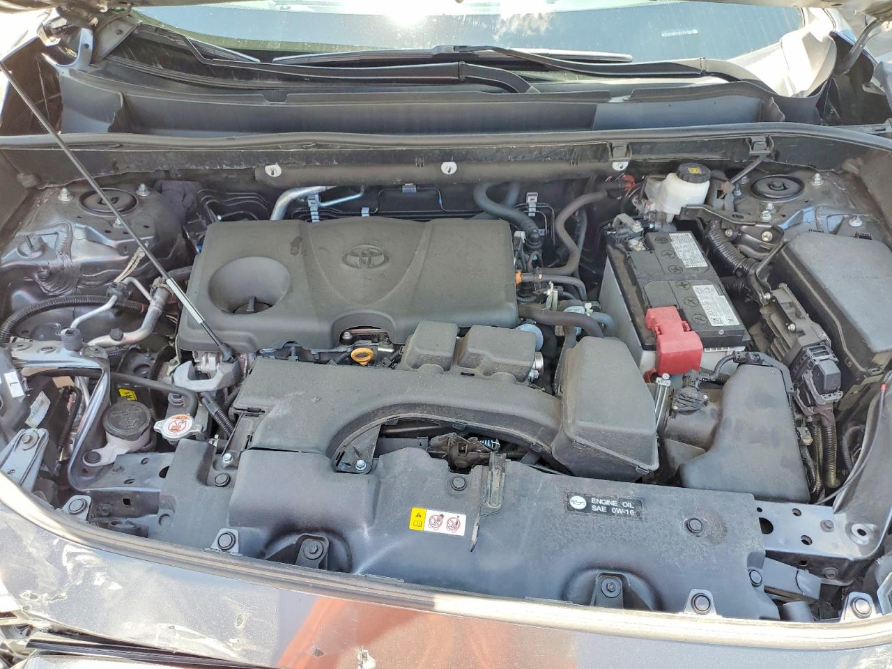 TOYOTA RAV4 2023 — 13