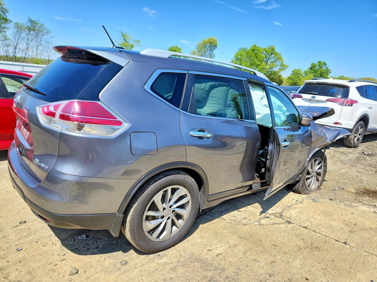 NISSAN ROGUE 2015 — 4