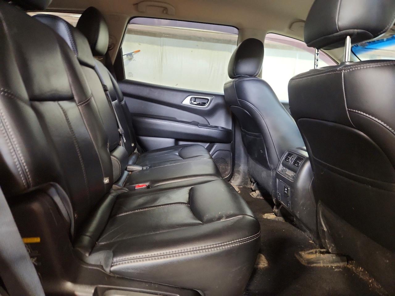 NISSAN PATHFINDER 2015 — 12