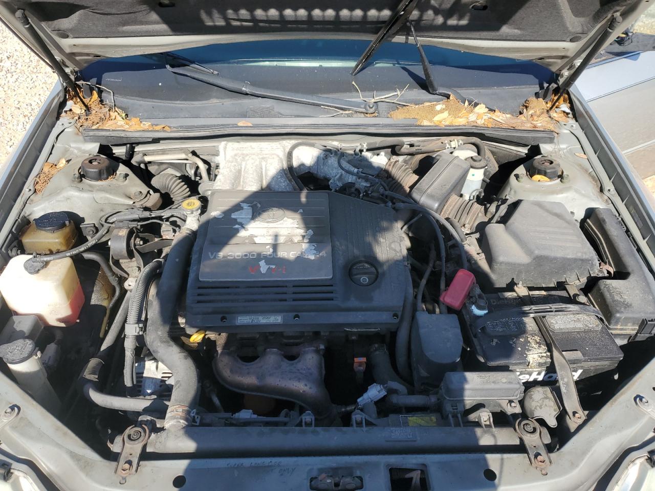 TOYOTA AVALON 2004 — 12