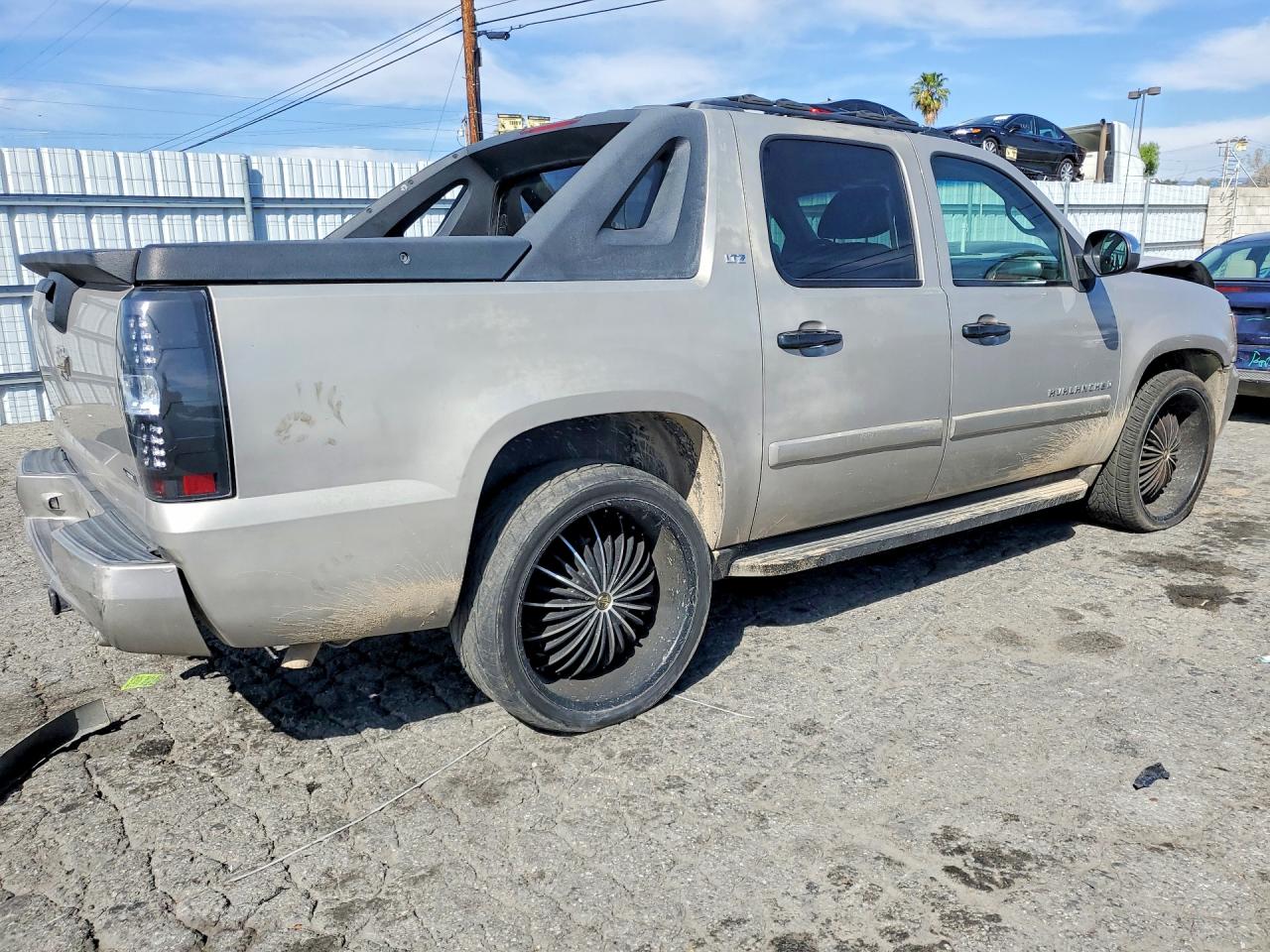 CHEVROLET AVALANCHE 2009 — 4