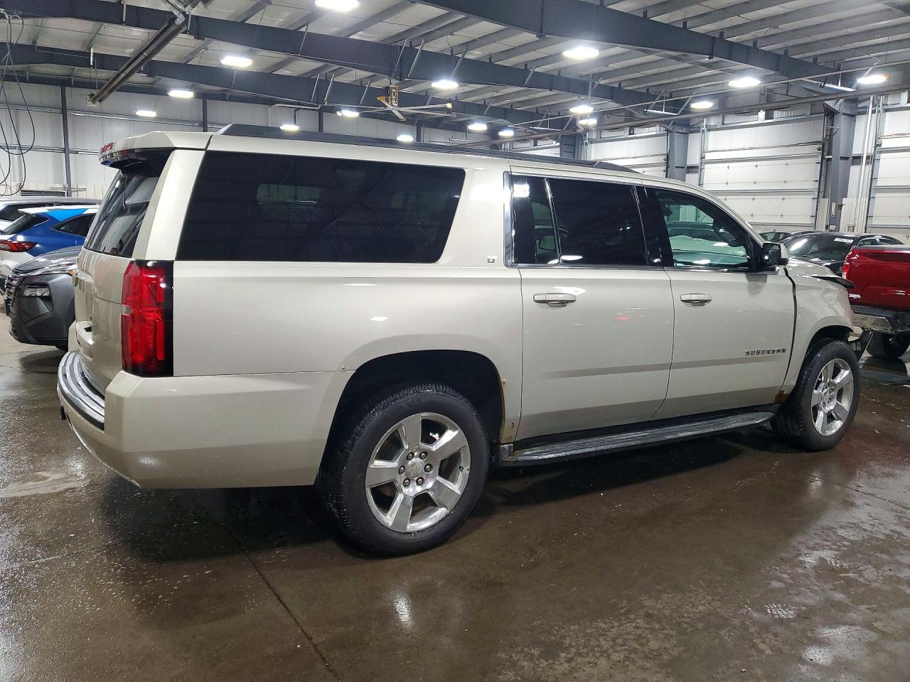 CHEVROLET SUBURBAN 2015 — 4