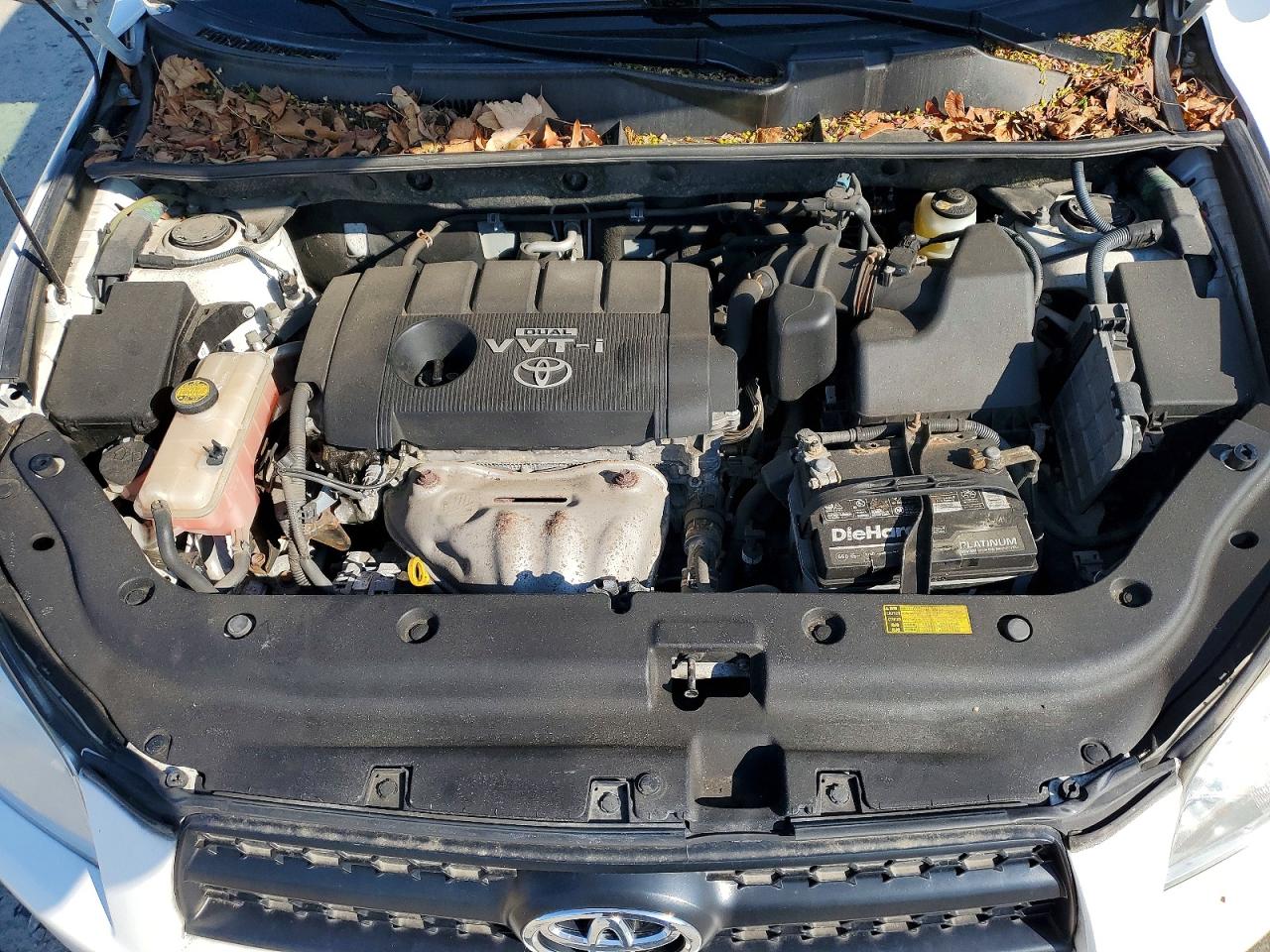 TOYOTA RAV4 2010 — 13