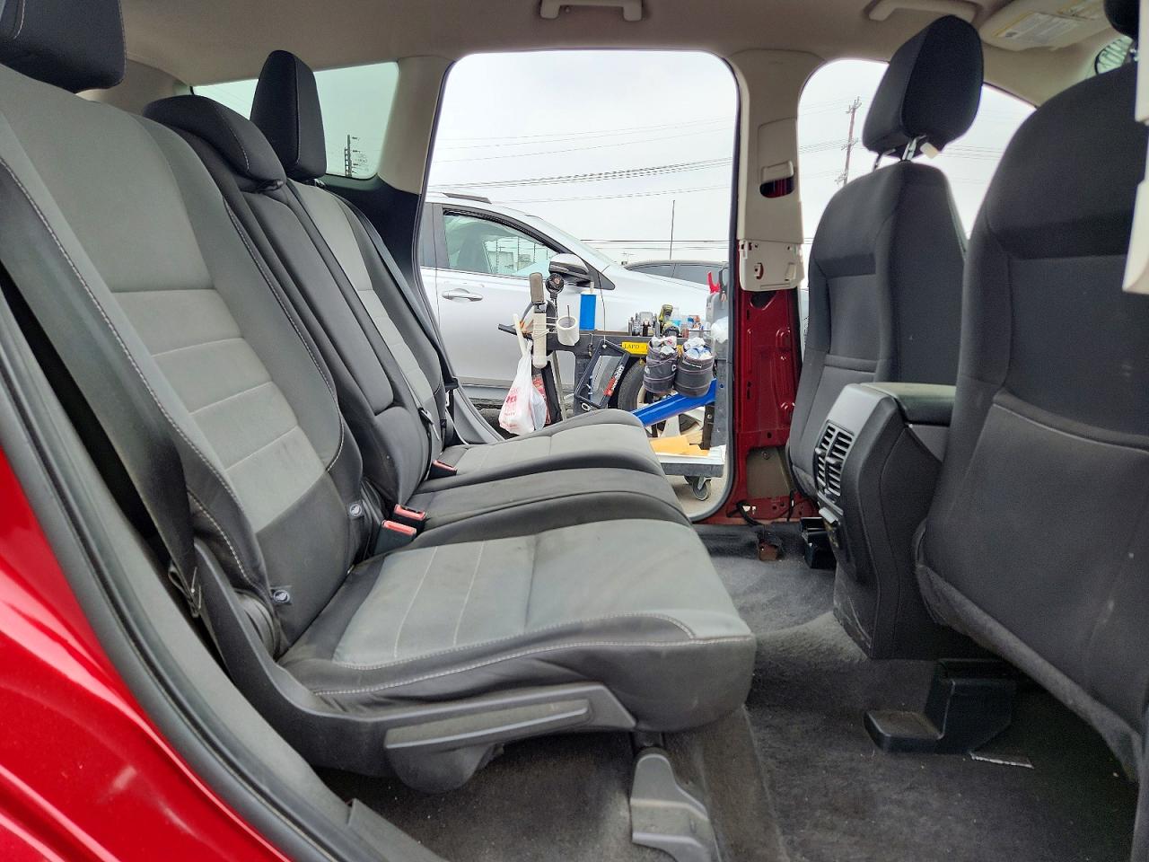 FORD ESCAPE 2016 — 10
