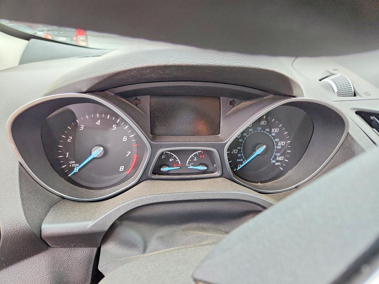 FORD ESCAPE 2016 — 9