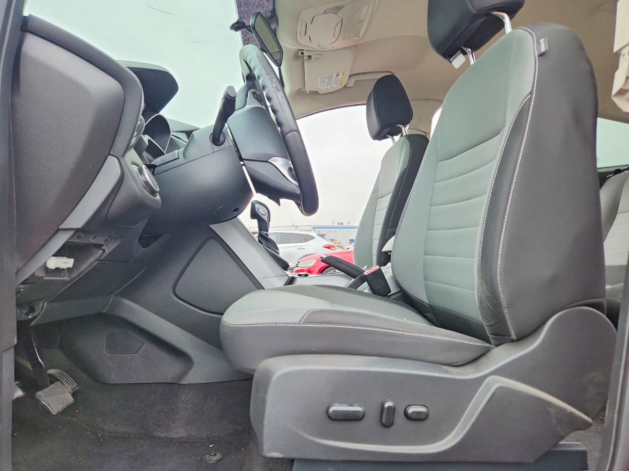 FORD ESCAPE 2016 — 7