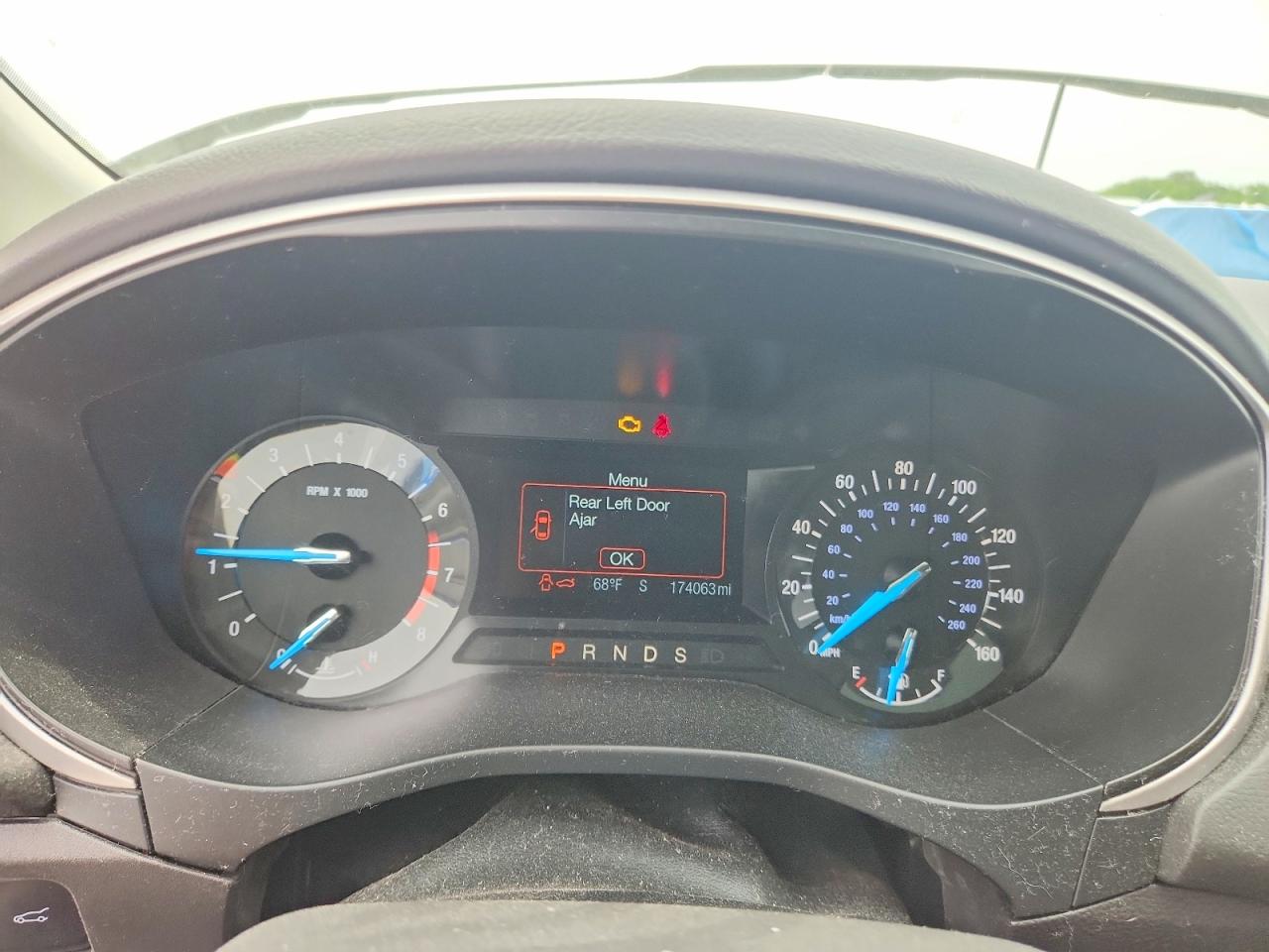 FORD FUSION 2015 — 10