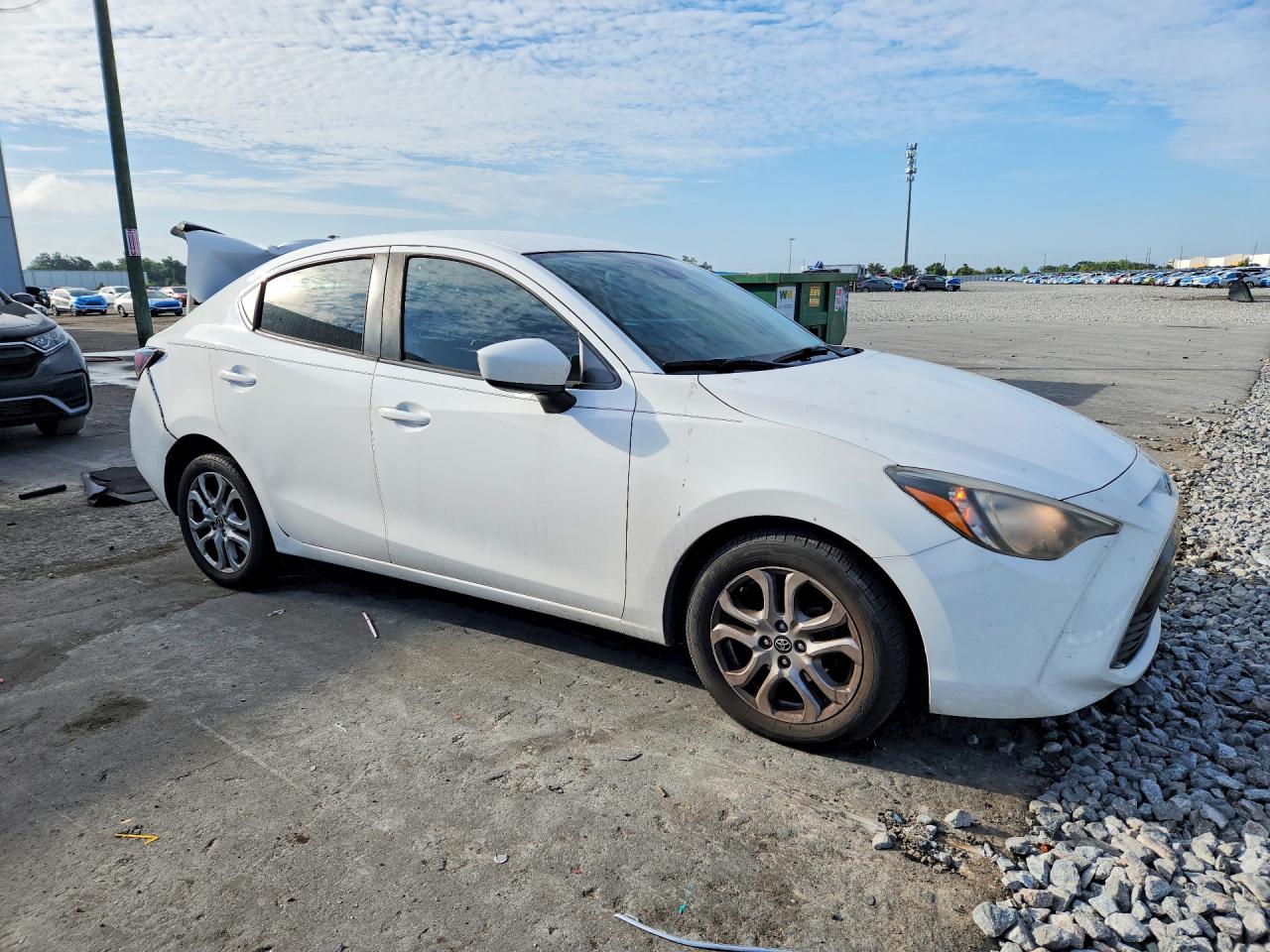 2018 TOYOTA YARIS IA BASE