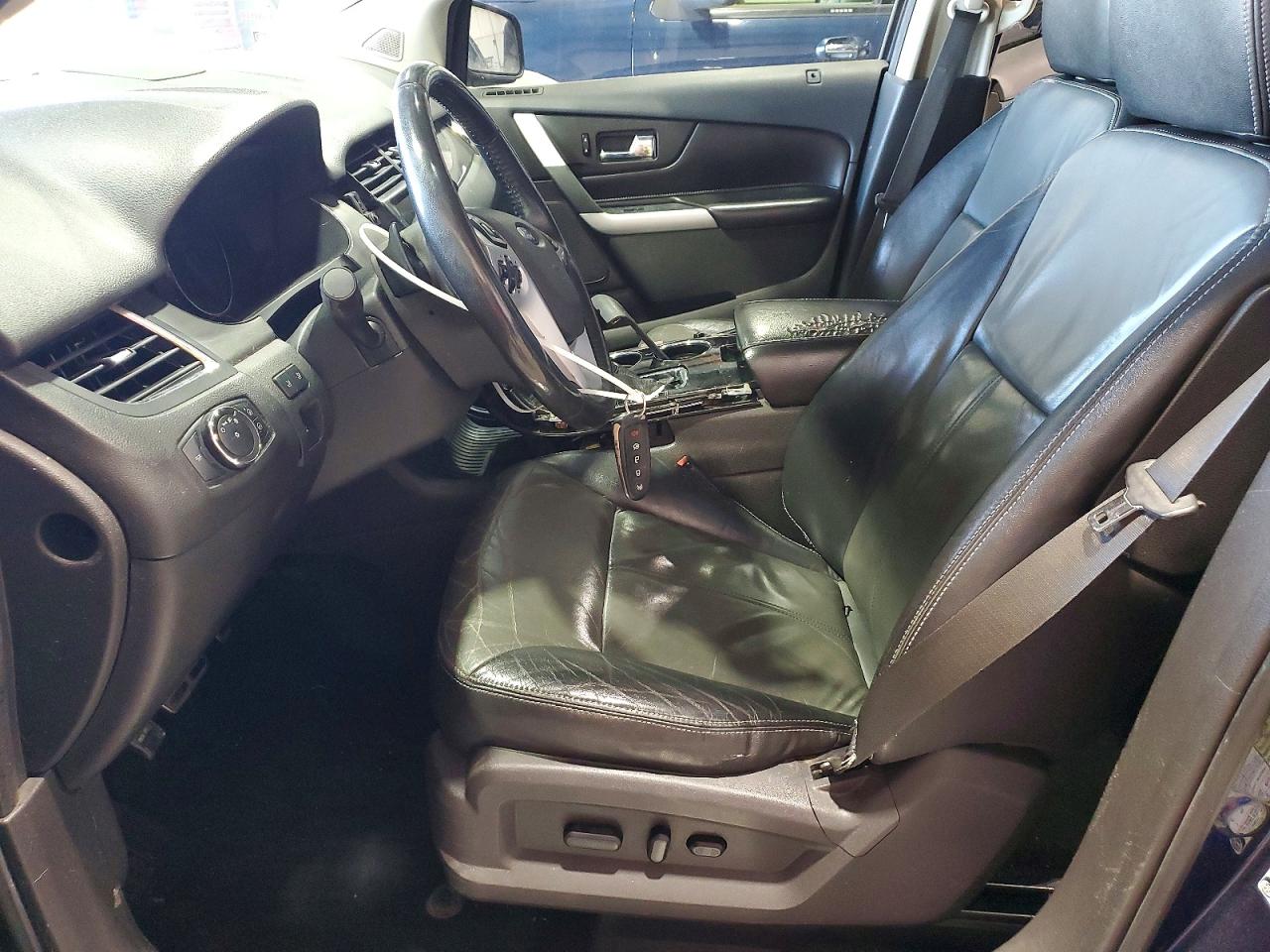 FORD EDGE 2011 — 8