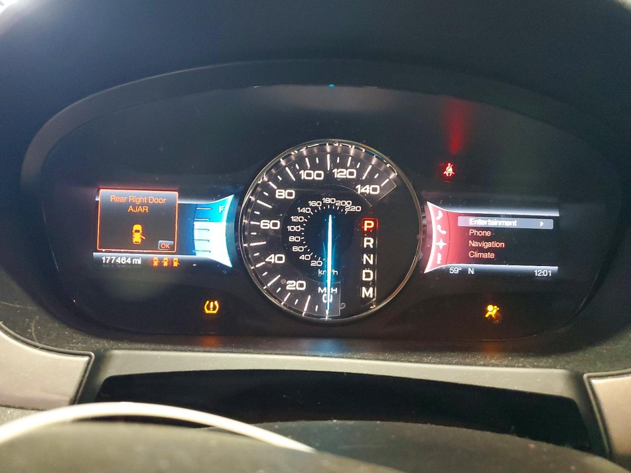 FORD EDGE 2011 — 10
