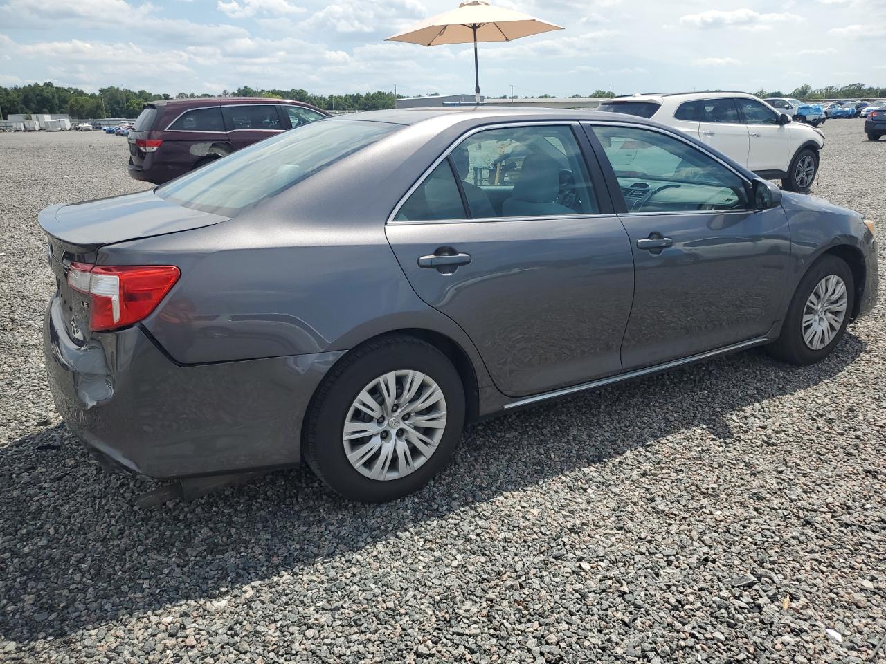 TOYOTA CAMRY 2014 — 4