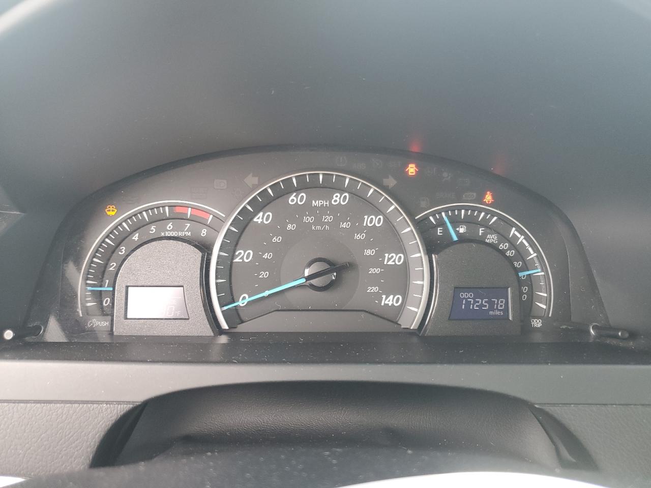TOYOTA CAMRY 2014 — 10
