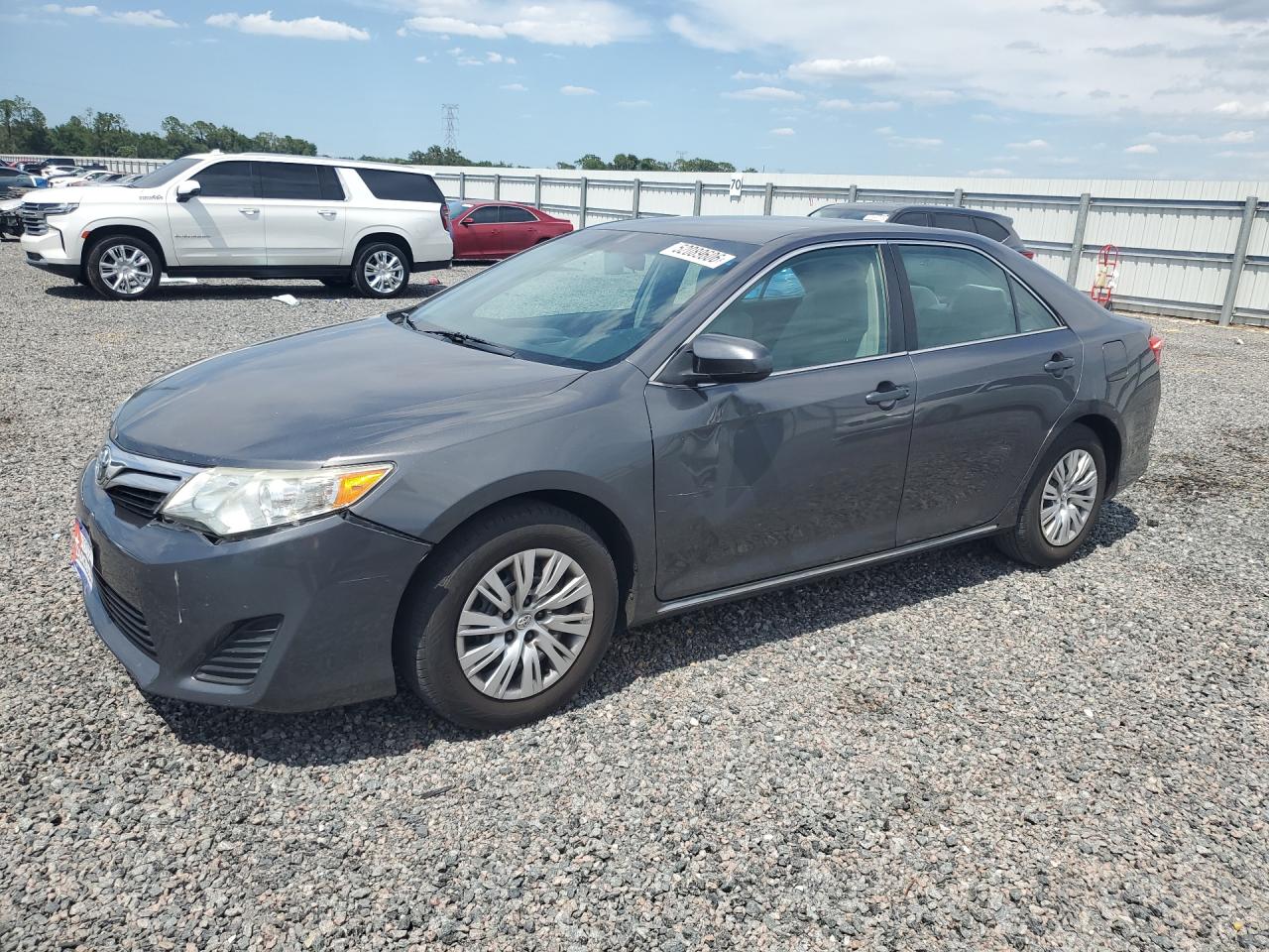 TOYOTA CAMRY 2014 — 2
