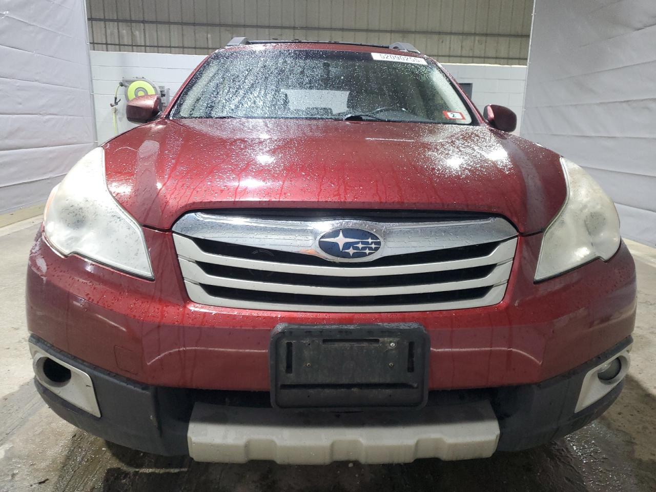 SUBARU OUTBACK 2011 — 6