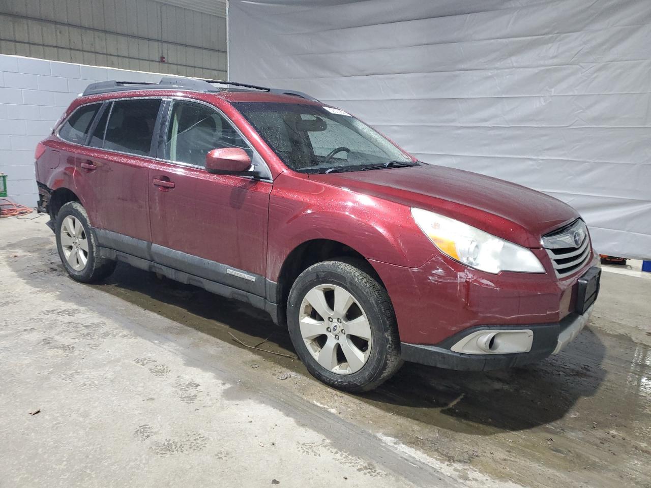 SUBARU OUTBACK 2011 — 5