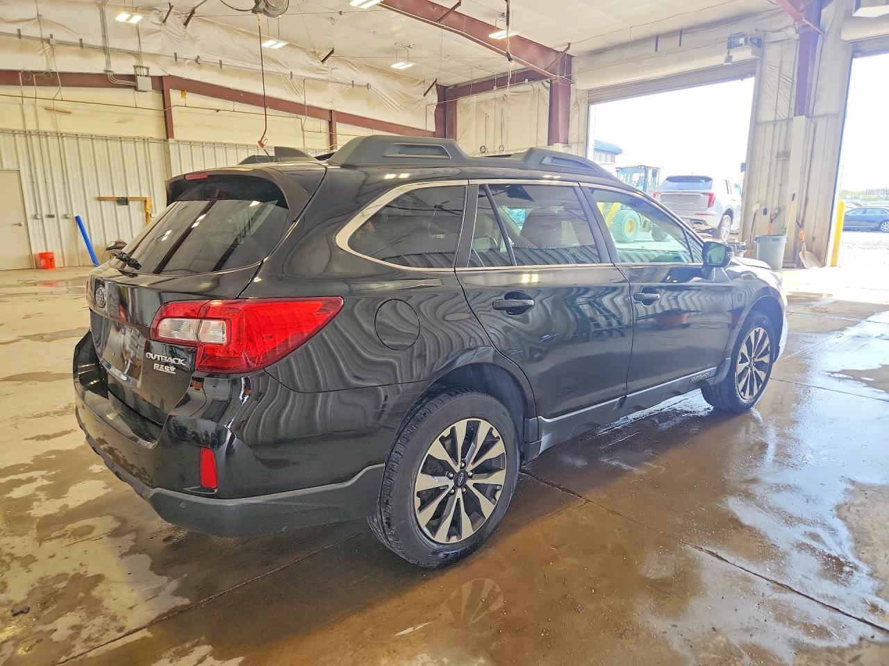 SUBARU OUTBACK 2017 — 4