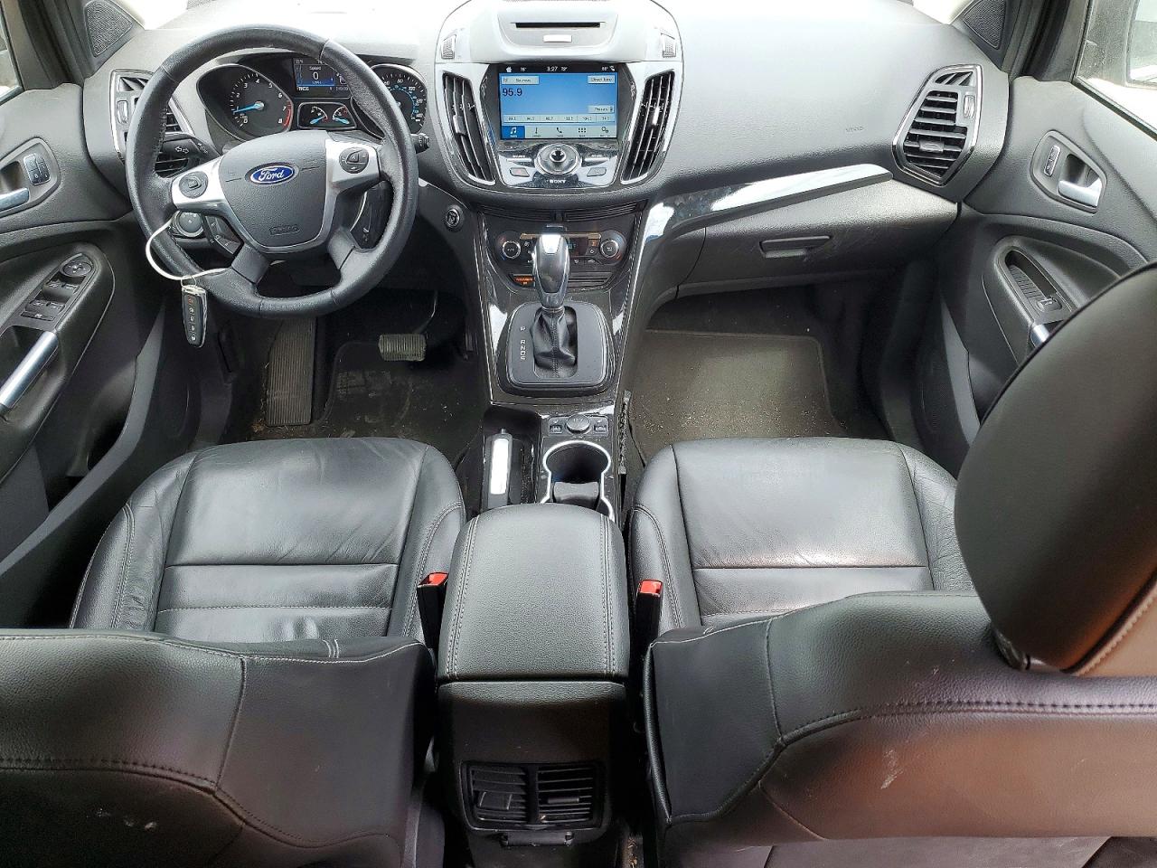 FORD ESCAPE 2016 — 9